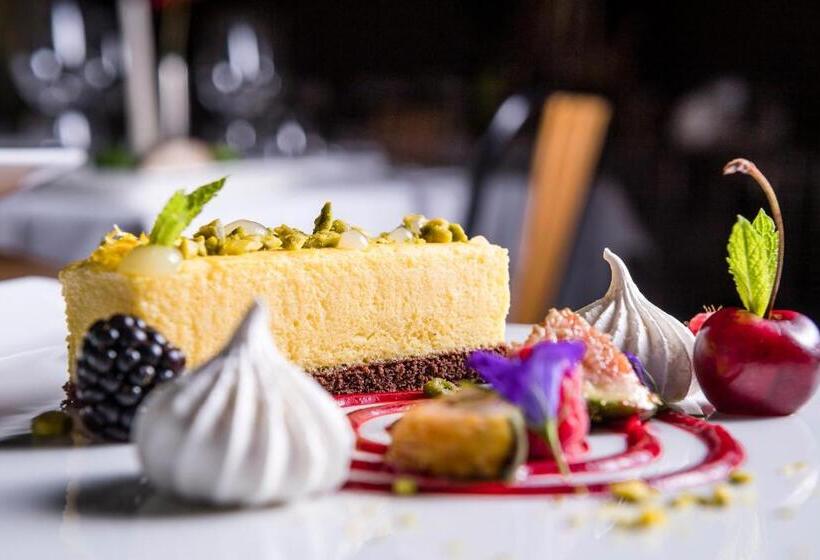 Boutique & Gourmet Hotel Orso Grigio