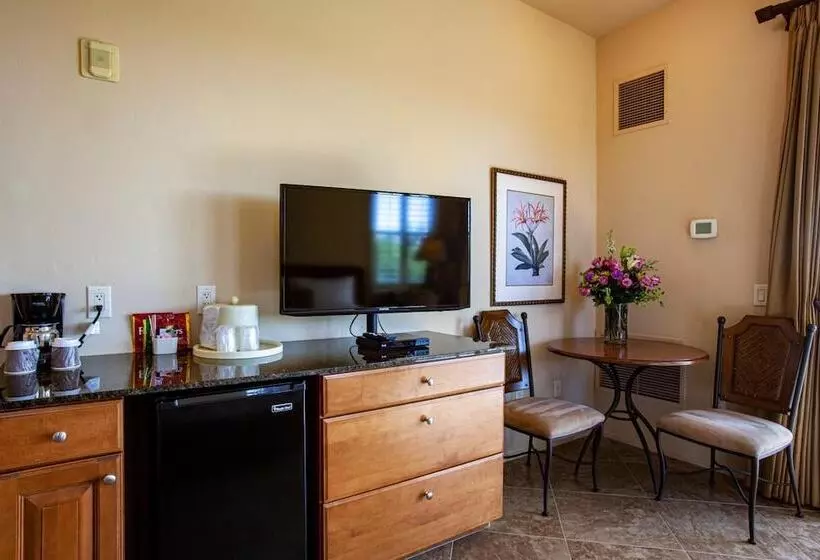 Отель Canoa Ranch Golf Resort