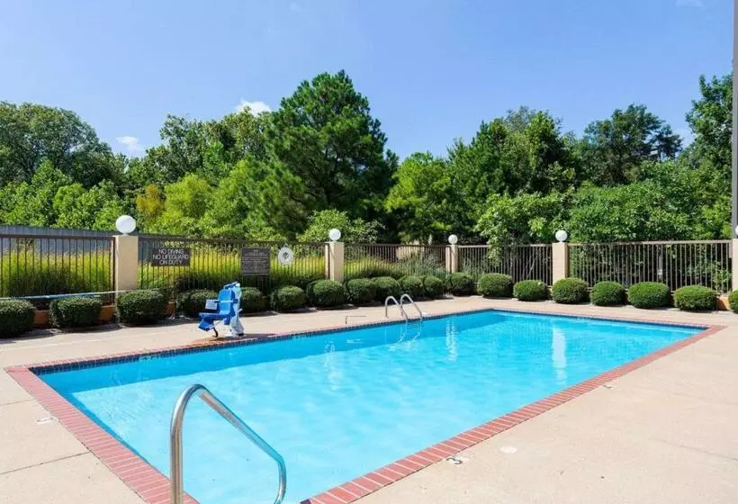 Отель Comfort Inn Horn Lake   Southaven