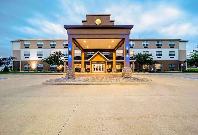 בית מלון כפרי Comfort Inn & Suites Independence