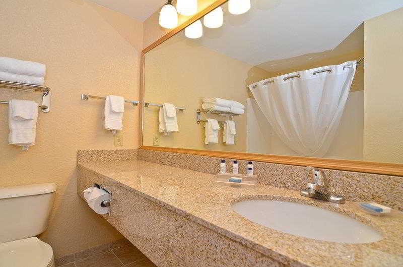 בית מלון כפרי Comfort Inn & Suites Independence