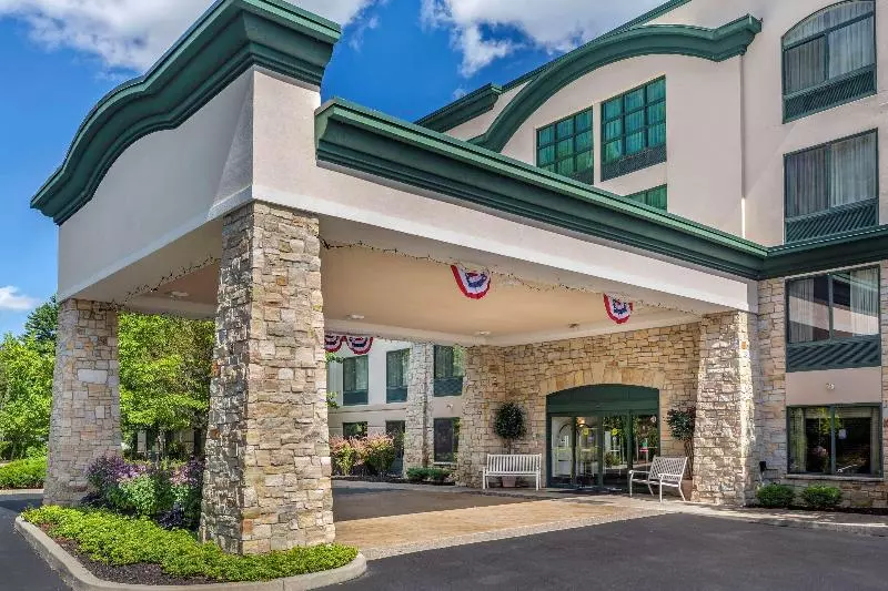Otel Comfort Inn & Suites Lake George