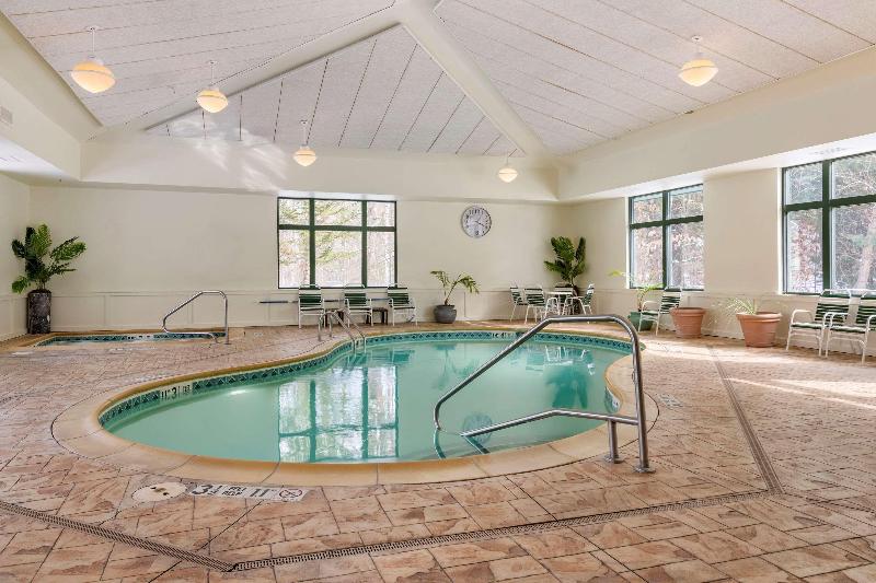 فندق Comfort Inn & Suites Lake George