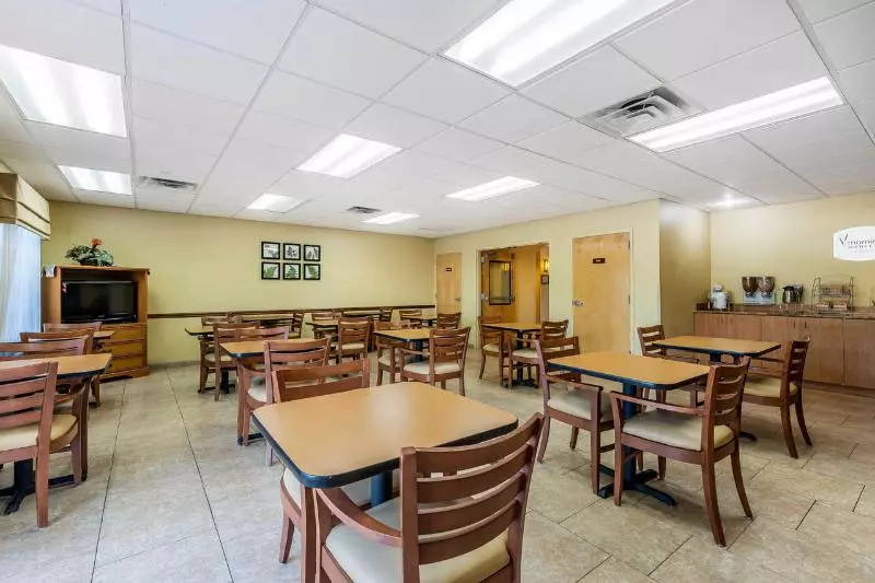 ホテル Comfort Inn & Suites Wildwood The Villages