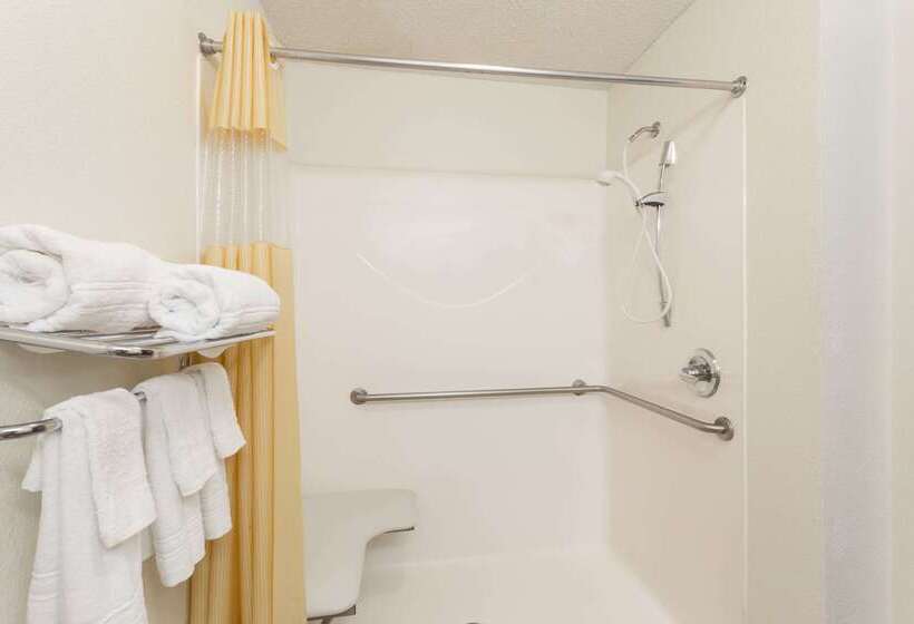 Отель Jesup Inn & Suites