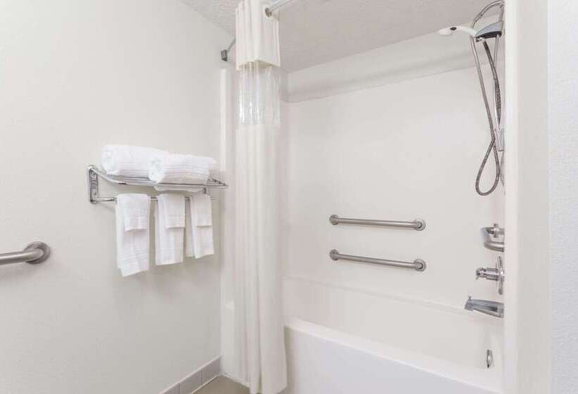 Отель Jesup Inn & Suites