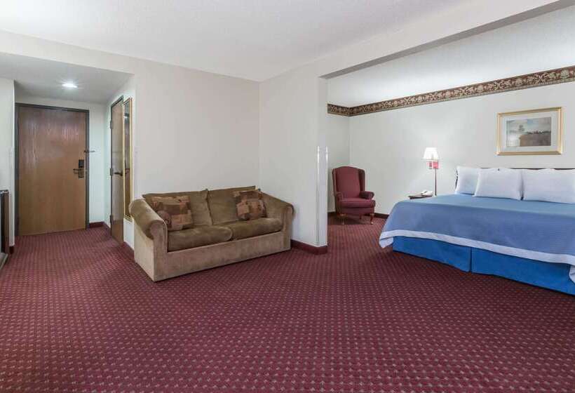 Отель Jesup Inn & Suites