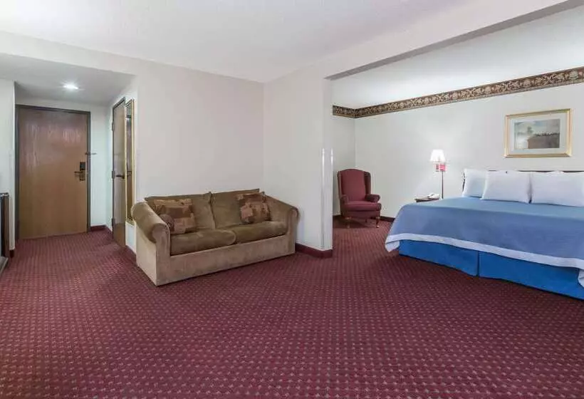בית מלון כפרי Jesup Inn & Suites