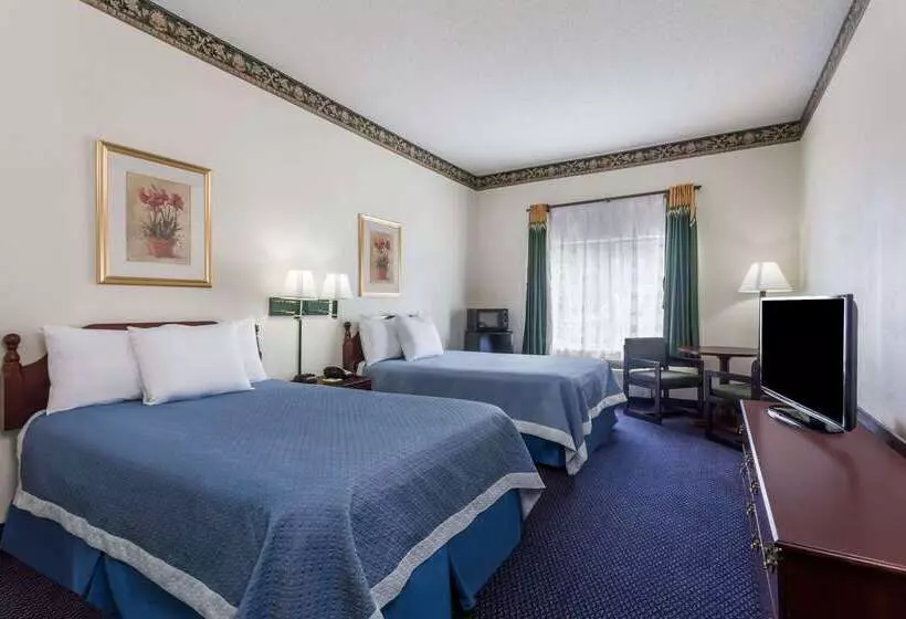 בית מלון כפרי Jesup Inn & Suites