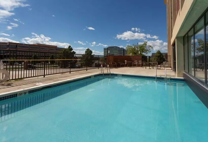 Hotelli Drury Inn & Suites Denver Tech Center