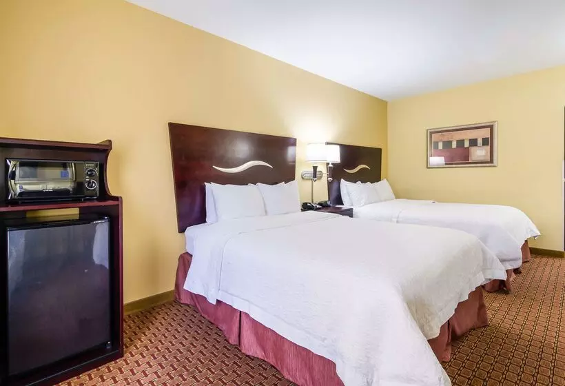 Отель Hampton Inn Galax