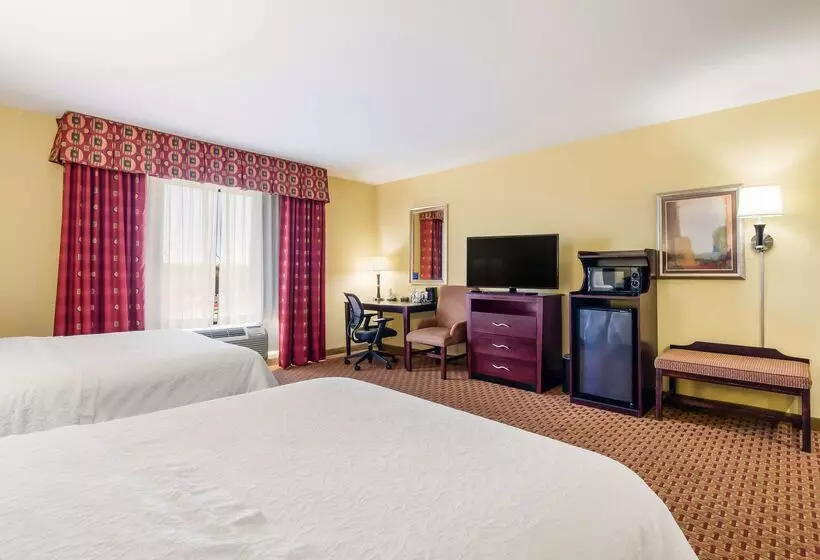 Отель Hampton Inn Galax