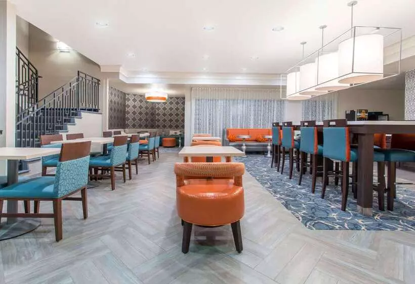 Отель Hawthorn Suites By Wyndham Livermore