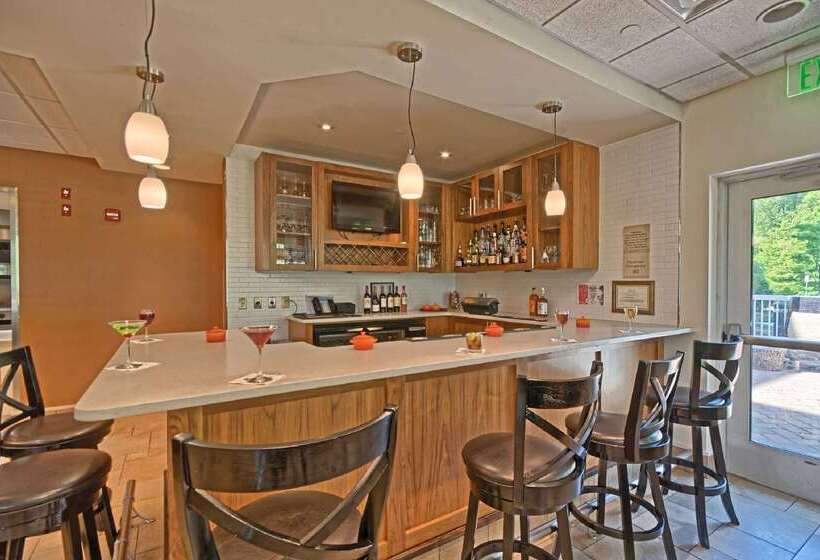 فندق Hilton Garden Inn Mt. Laurel