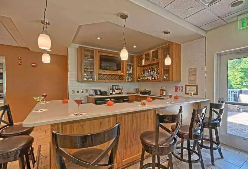 בית מלון כפרי Hilton Garden Inn Mt. Laurel