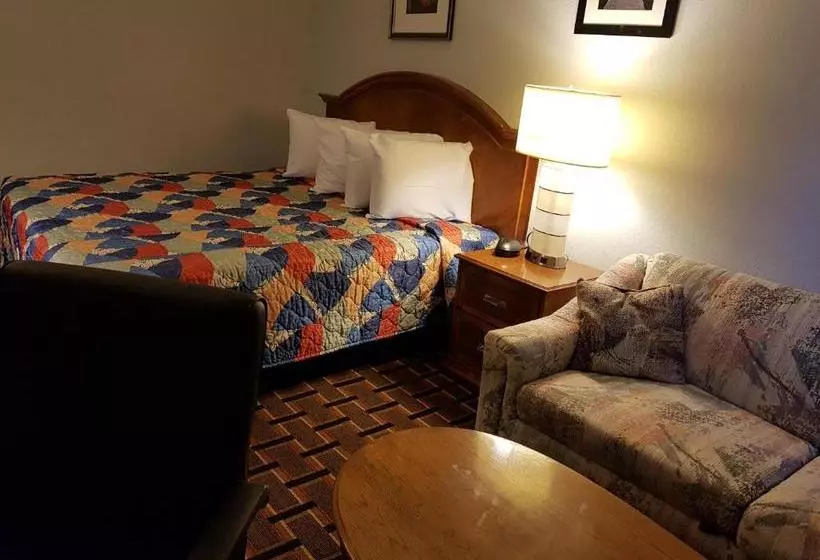 酒店 Le Mars Inn And Suites