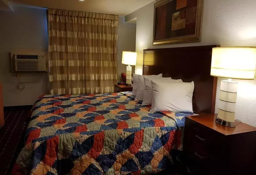 酒店 Le Mars Inn And Suites