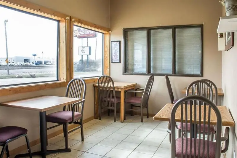 ホテル Le Mars Inn And Suites