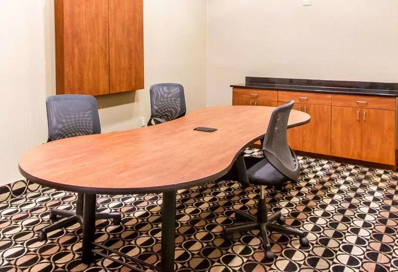 ホテル Quality Inn & Suites Greenville I65