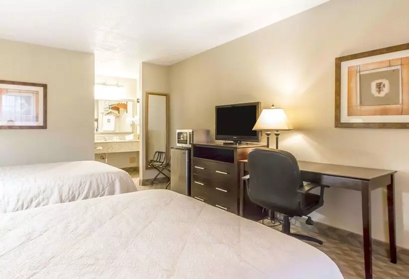 ホテル Quality Inn & Suites Greenville I65