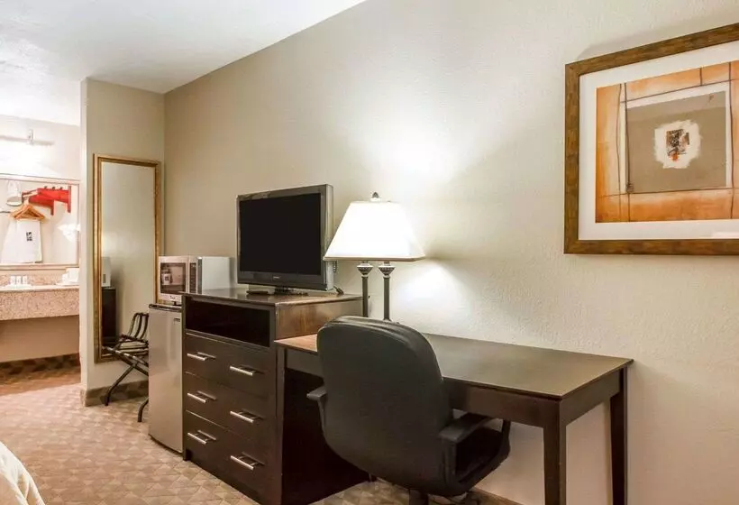 ホテル Quality Inn & Suites Greenville I65