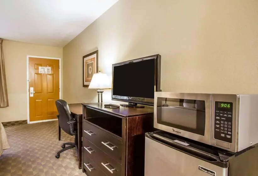 ホテル Quality Inn & Suites Greenville I65