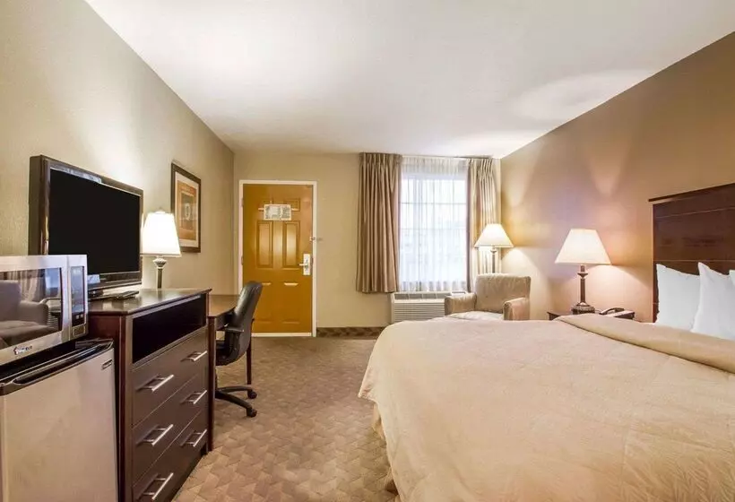 ホテル Quality Inn & Suites Greenville I65