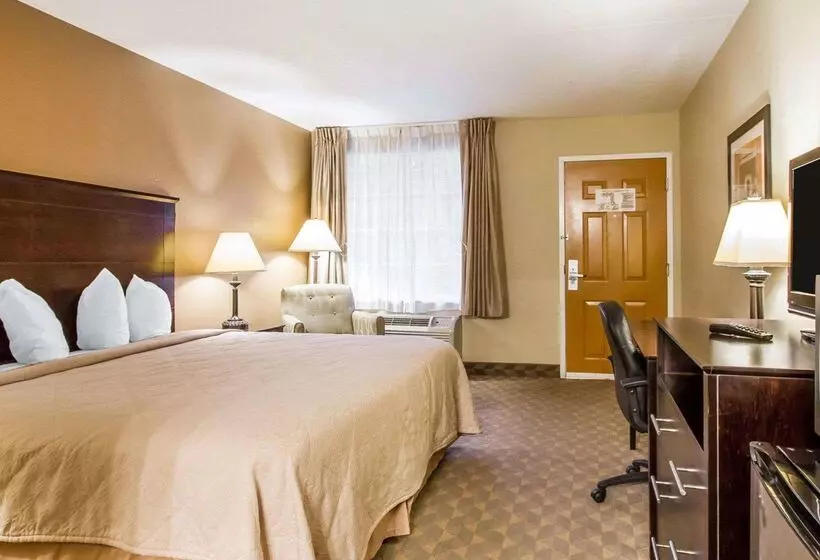 ホテル Quality Inn & Suites Greenville I65