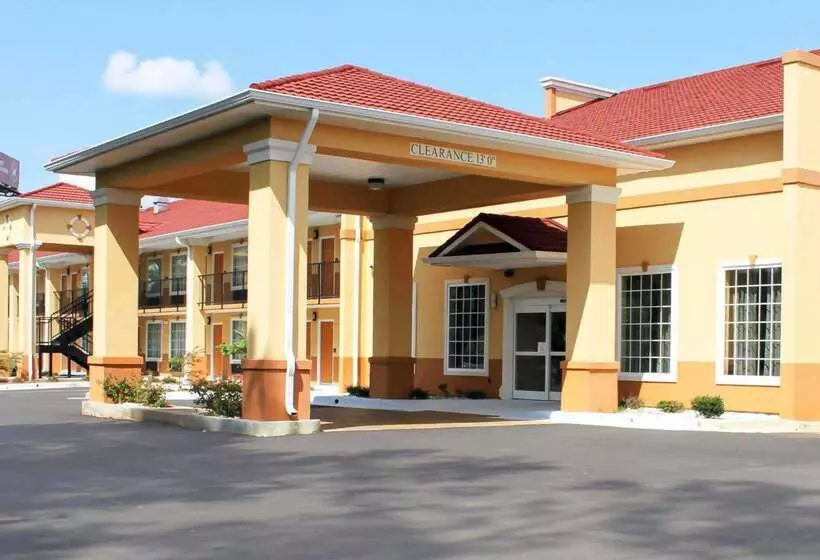 ホテル Quality Inn & Suites Greenville I65
