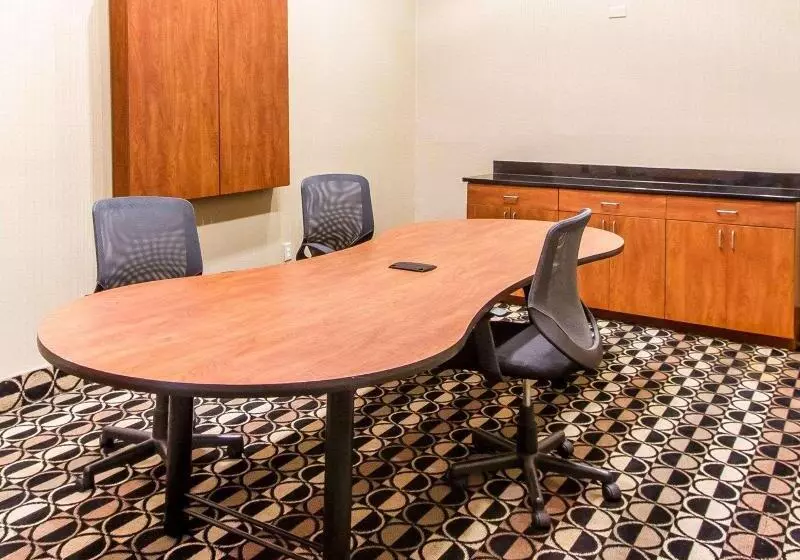 ホテル Quality Inn & Suites Greenville I65