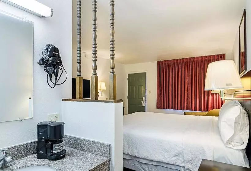 ホテル Rodeway Inn