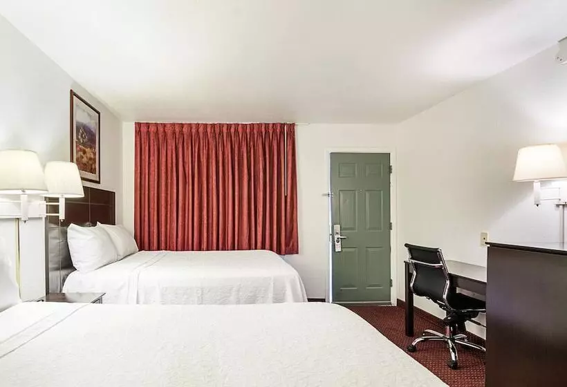 ホテル Rodeway Inn