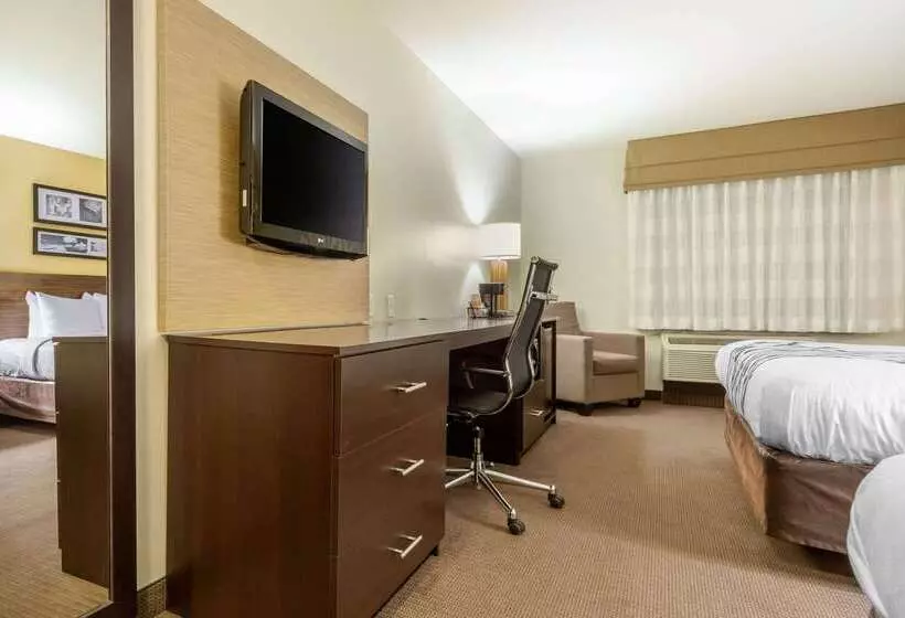 هتل Sleep Inn & Suites Grand Forks Near Alerus Center