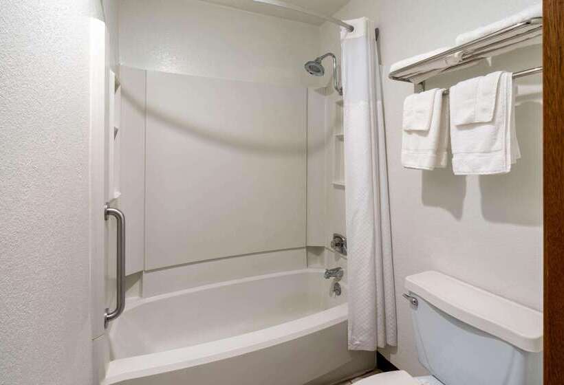 فندق Super 8 By Wyndham Goodland