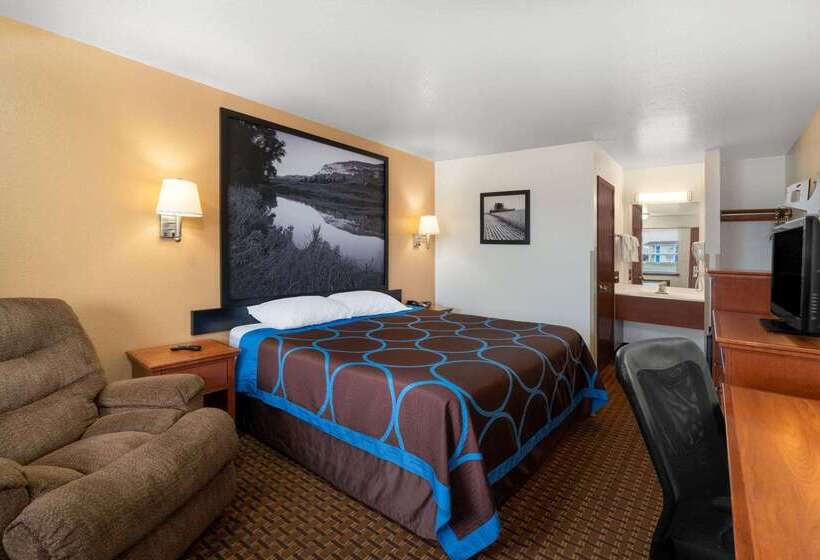 فندق Super 8 By Wyndham Goodland