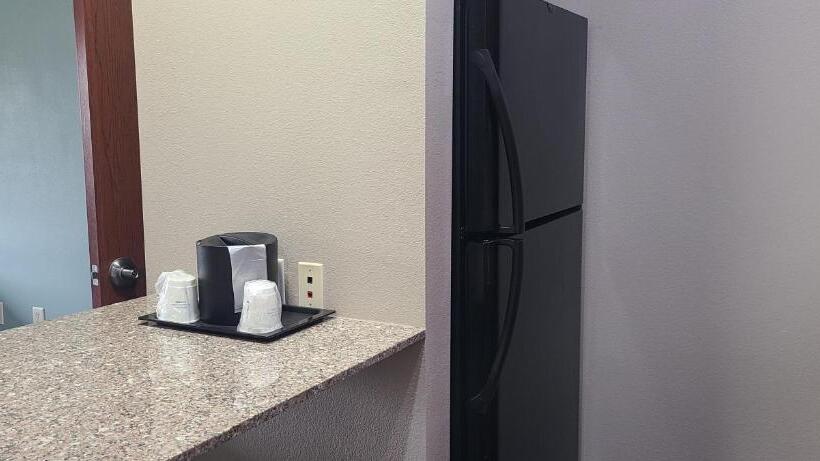 호텔 Super 8 By Wyndham Lubbock West