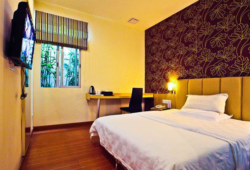 בית מלון כפרי Tavernew