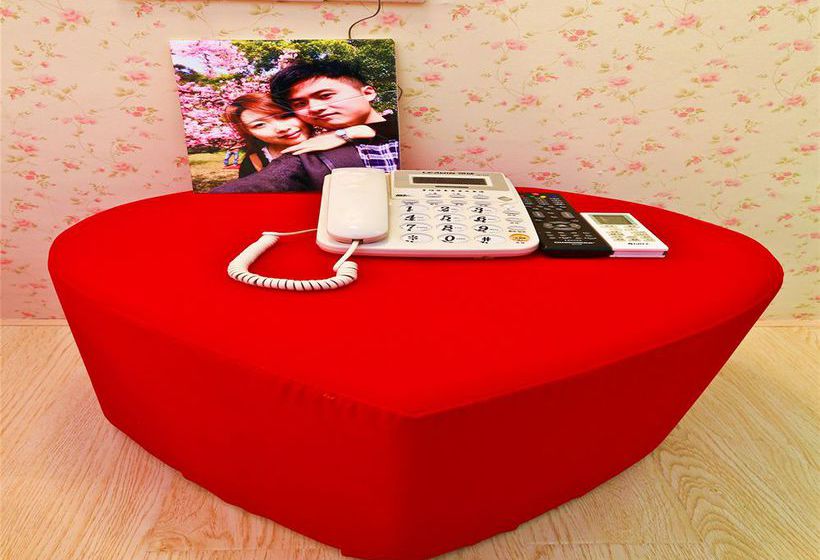 בית מלון כפרי Tavernew