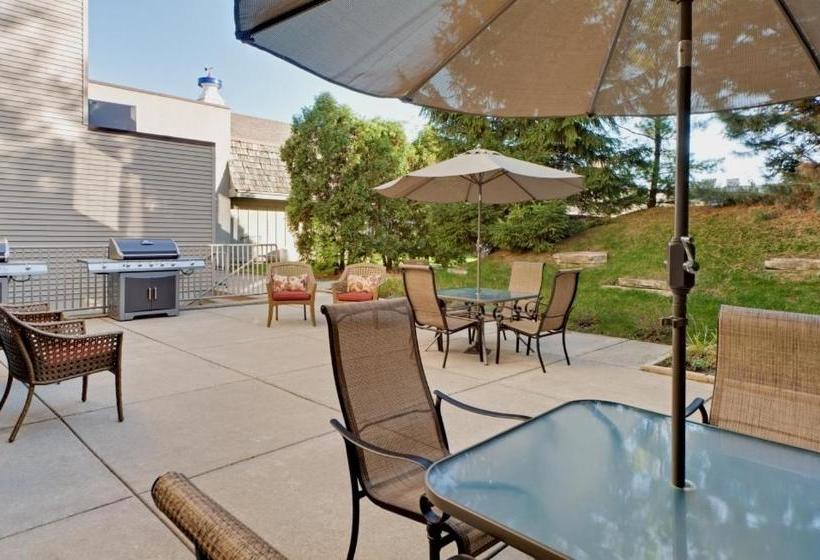 בית מלון כפרי The Lotus Suites At Midlanegurnee/waukegan