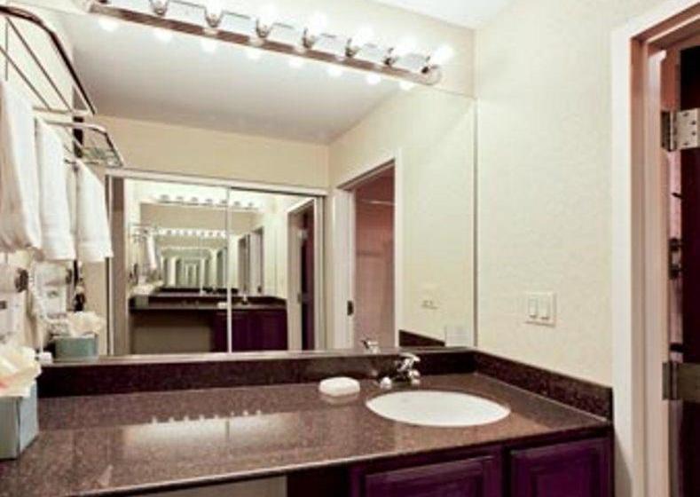 בית מלון כפרי The Lotus Suites At Midlanegurnee/waukegan