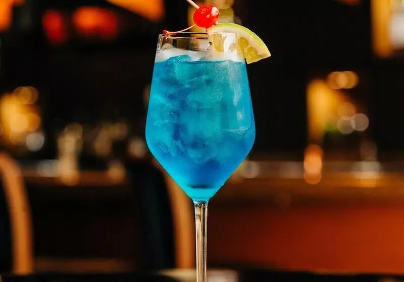 Plaza Hotel And Suites