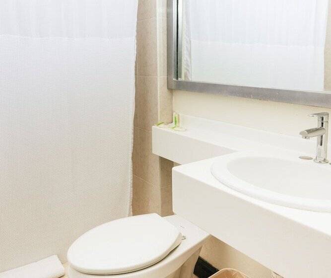 Plaza Hotel And Suites