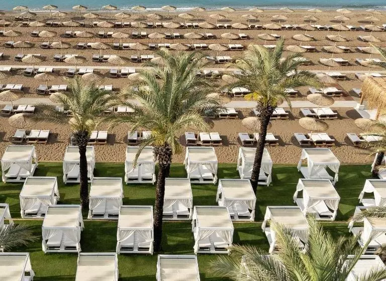 استراحتگاه Titanic Deluxe Lara