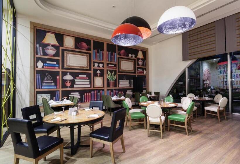 استراحتگاه Titanic Deluxe Lara