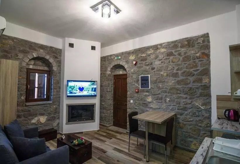 Avgonima All Seasons