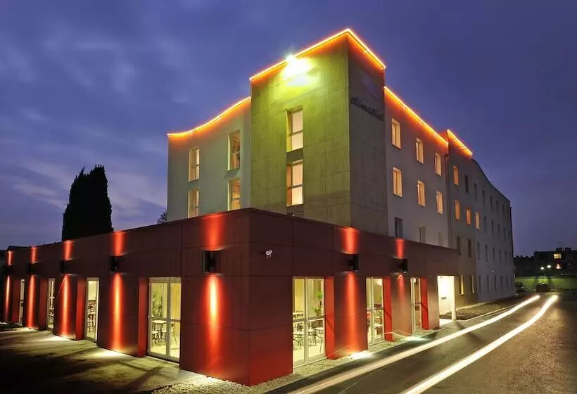 Hotel Clermont Estaing