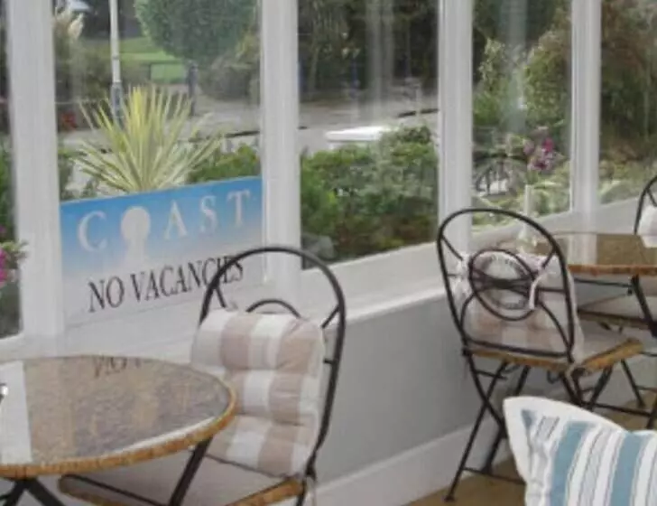 Hotelli Coast Guest House