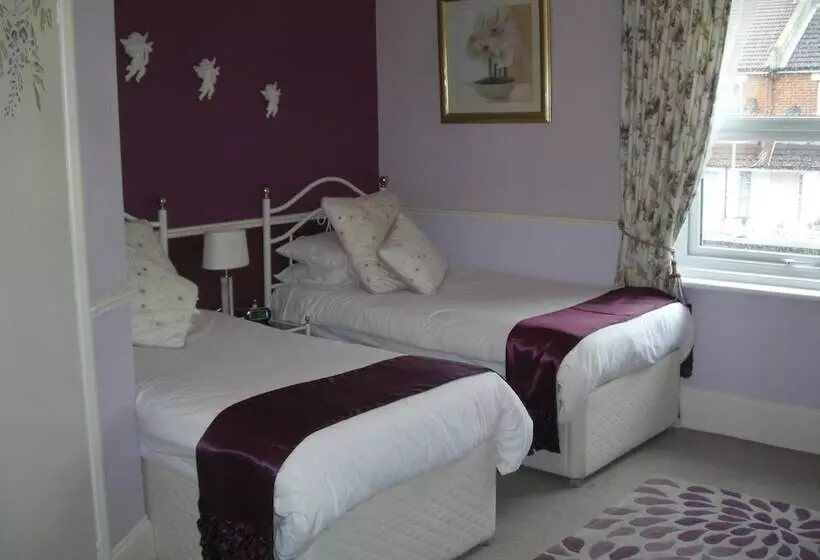 Hotelli Coast Guest House