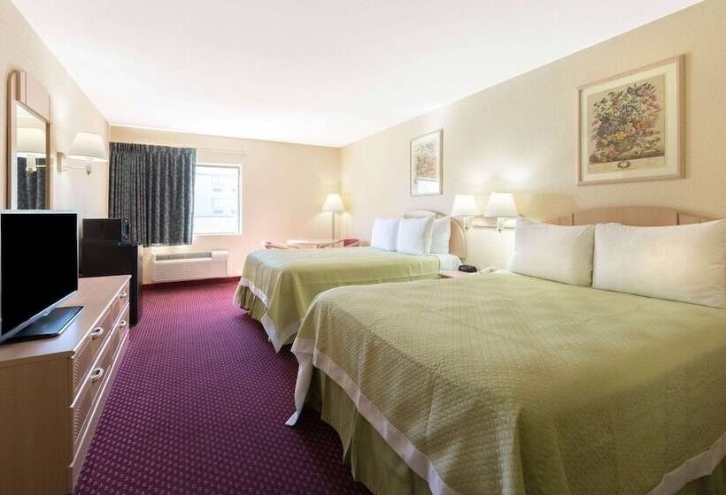 هتل Days Inn By Wyndham Mount Vernon