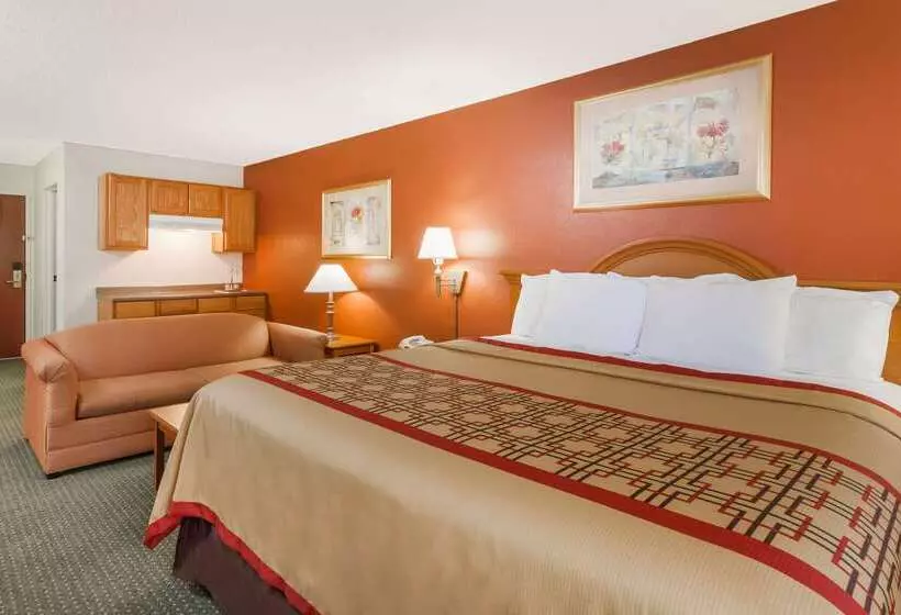 호텔 Days Inn & Suites By Wyndham New Iberia